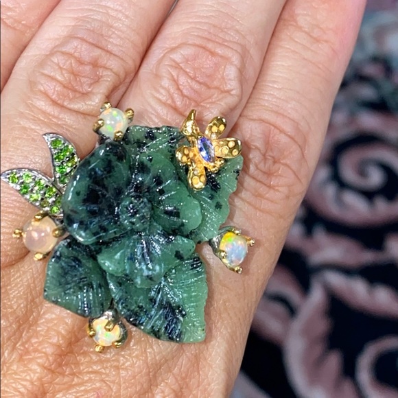 Luxurious Genuine Ruby Zoisite Ring with Gems - Picture 10 of 17